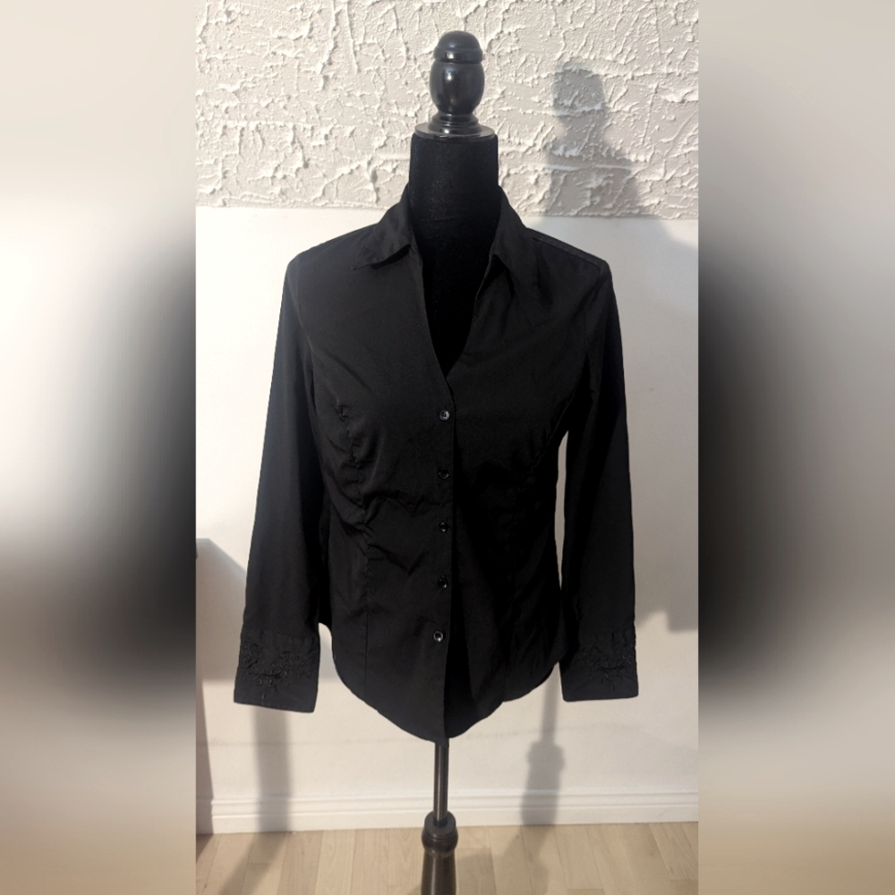Gothic black blouse 🕸️